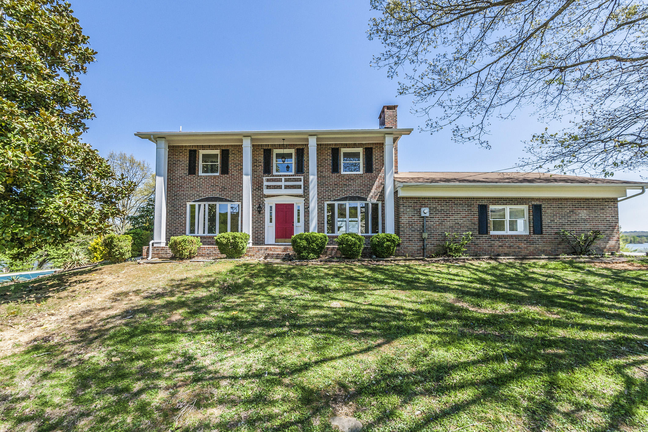 843 New Lake Road Spring City, TN 37381 - Photo 2 of 40 _97N1831w