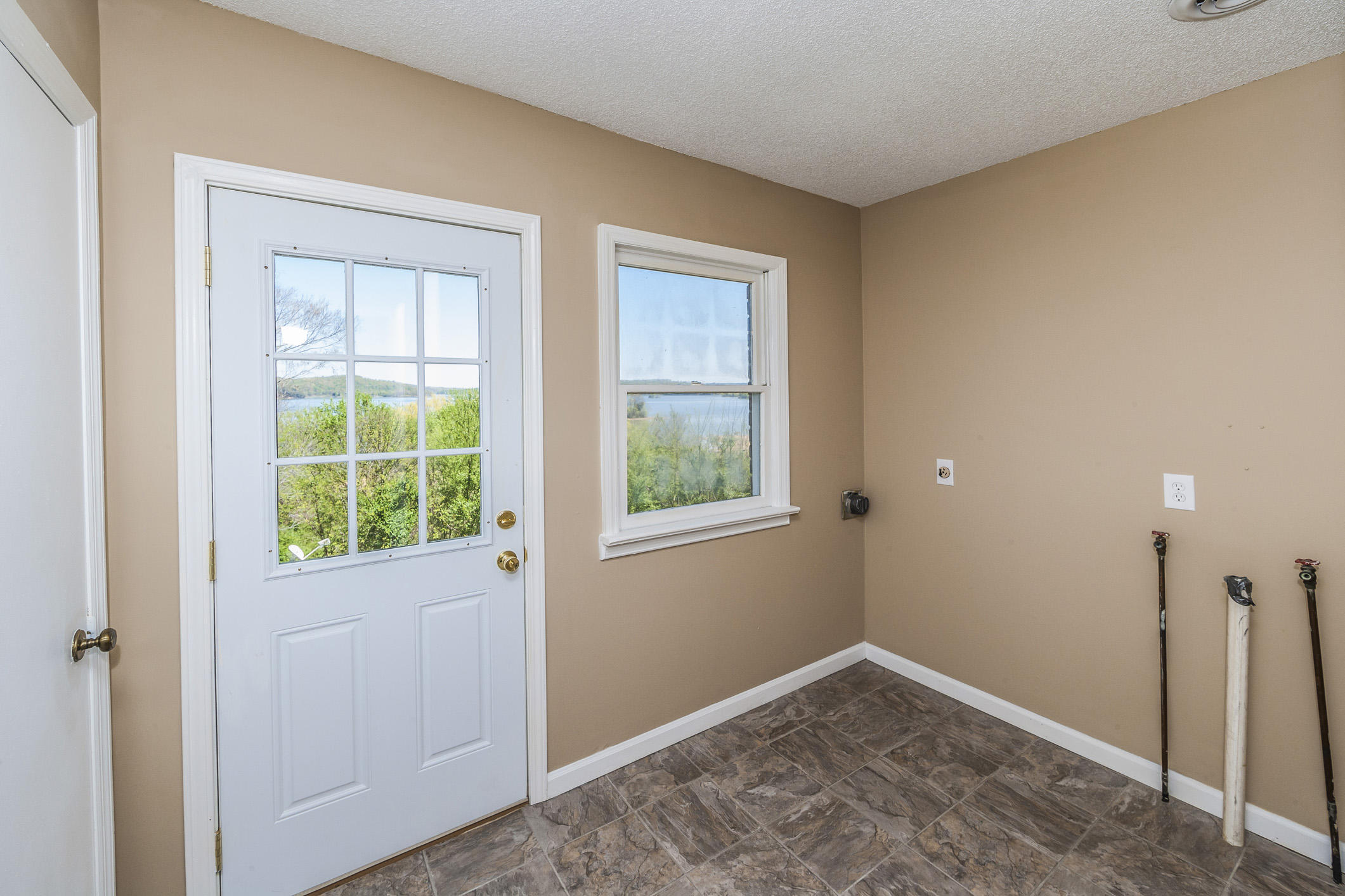 843 New Lake Road Spring City, TN 37381 - Photo 32 of 40 _97N1875w