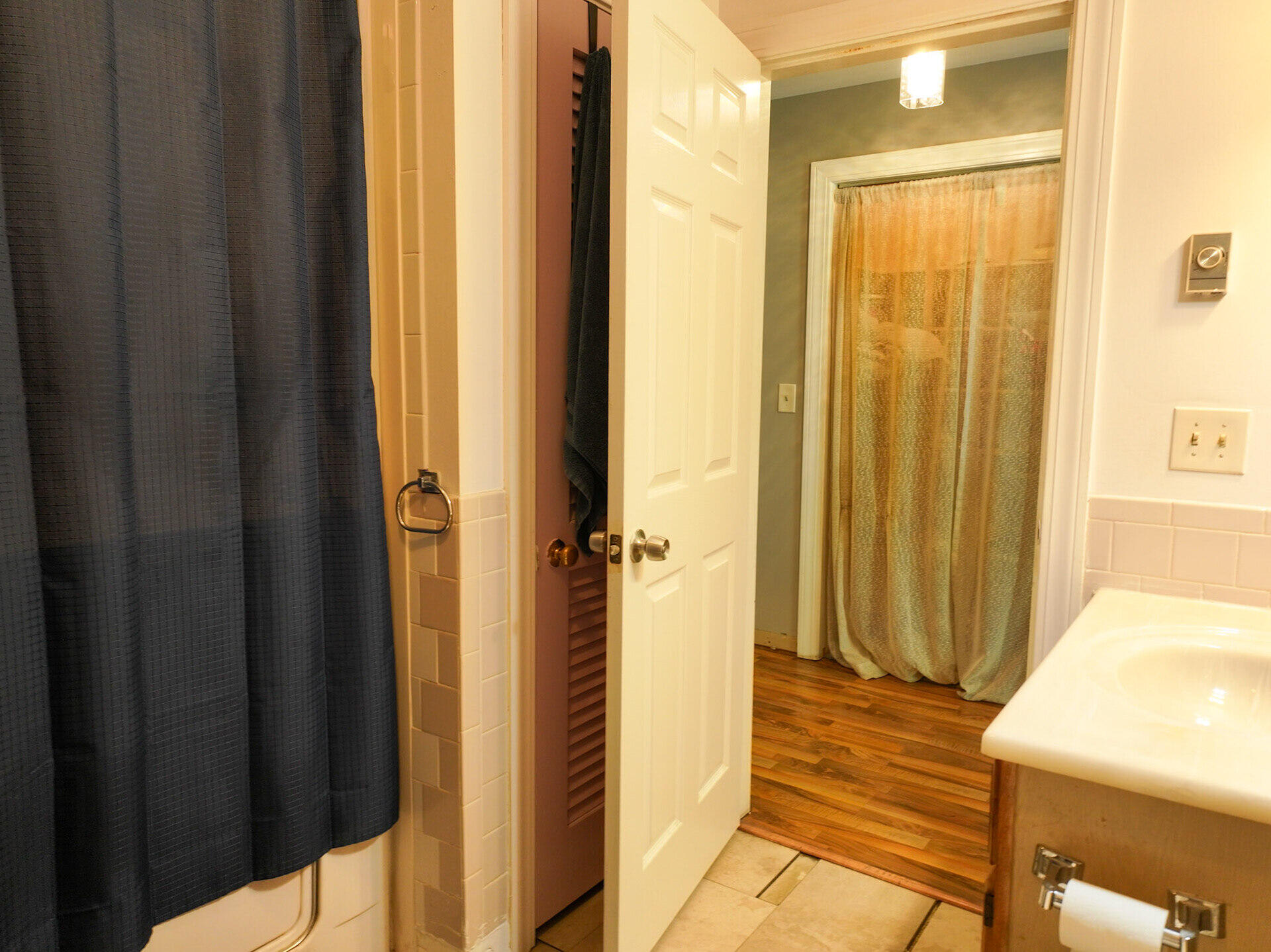 47 Central Avenue Waterville, ME 04901 - Photo 28 of 44 Primary Bathroom