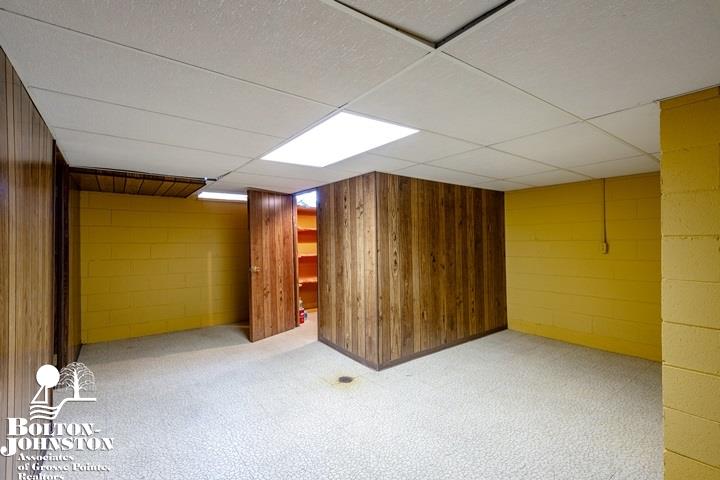 412 Lexington Road Grosse Pointe Farms, MI 48236 - Photo 39 of 43