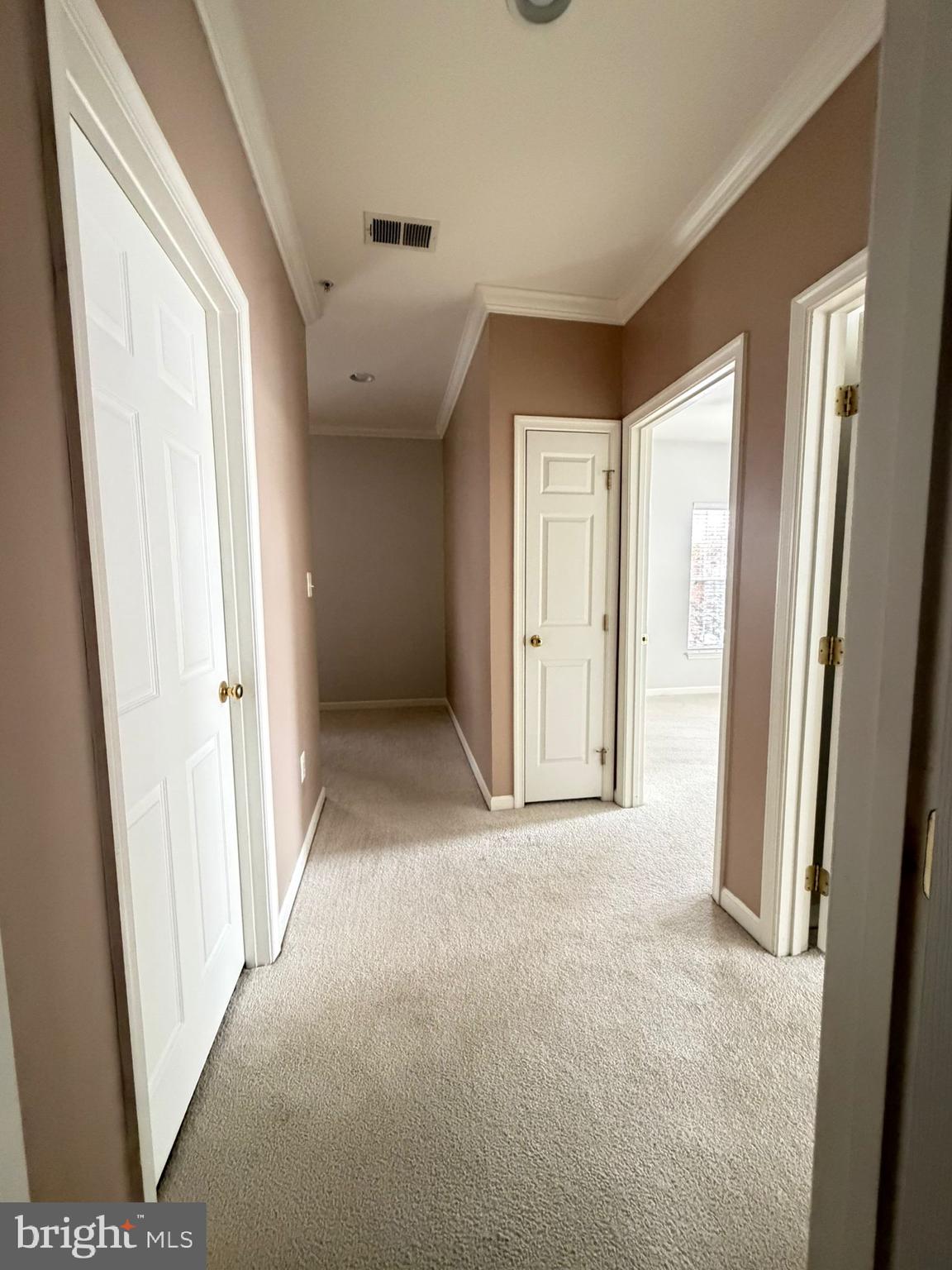 7248 Elkridge Crossing Way Elkridge, MD 21075 - Photo 28 of 47 a view of entryway with window