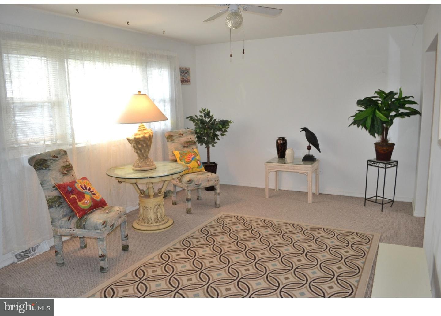 817 Twining Road Dresher, PA 19025 - Photo 3 of 19 Living Room