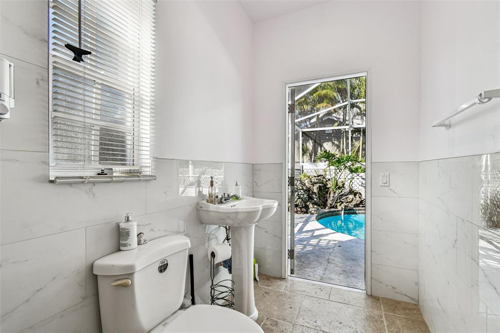 9149 Maple Court Seminole, FL 33777 - Photo 73 of 97