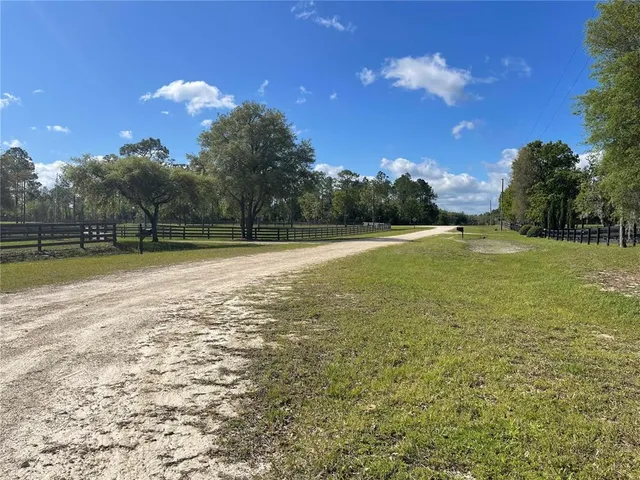 $385,000 | 1550 Southeast 111 Court, Morriston, FL 32668