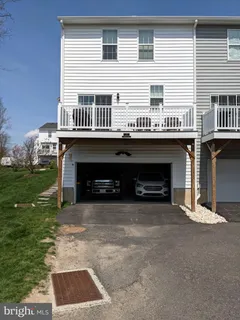 $3,400 | 9 Stockton Lane, Hatboro, PA 19040