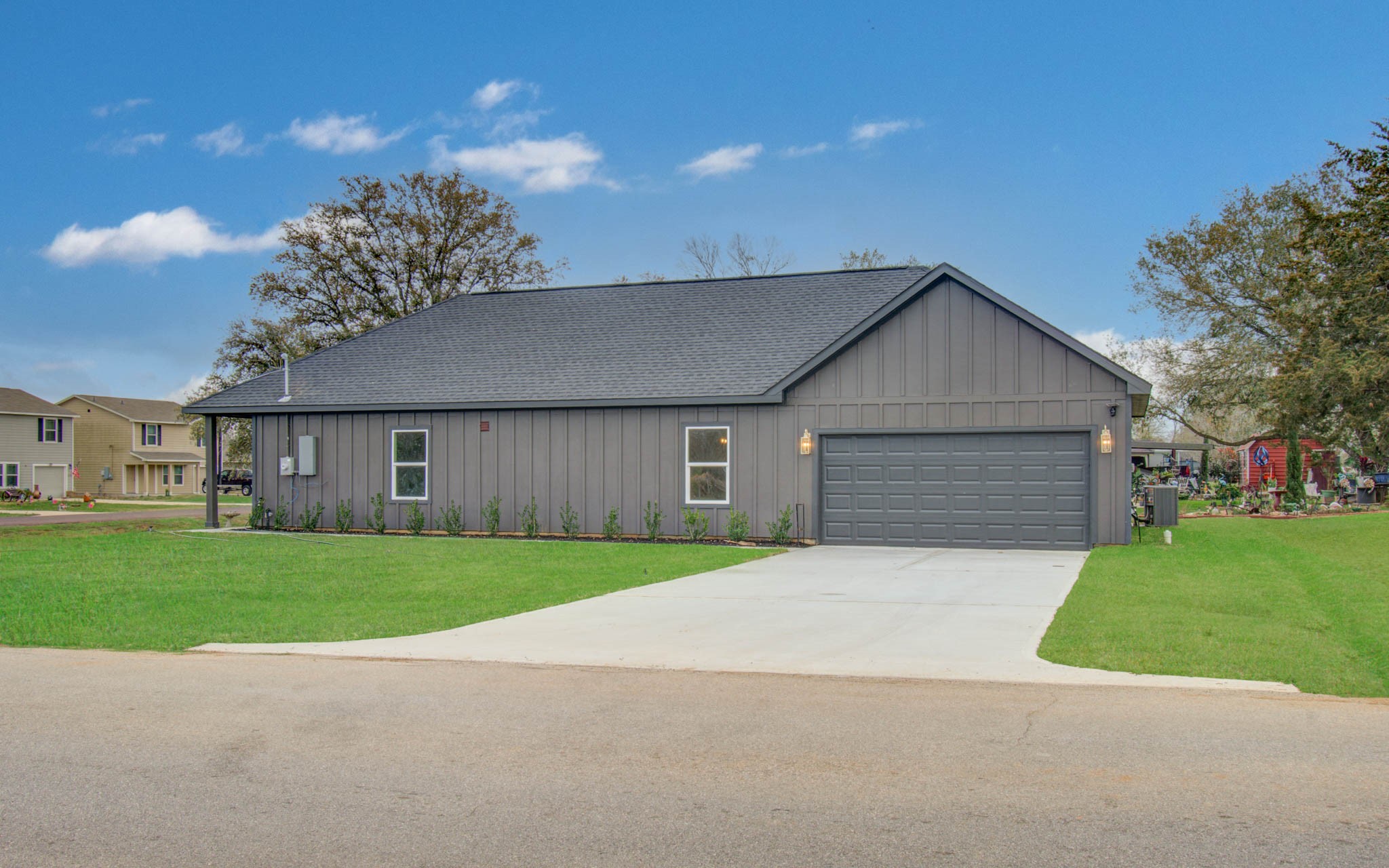 211 19th Hempstead, TX 77445 - Photo 1 of 21 Front View