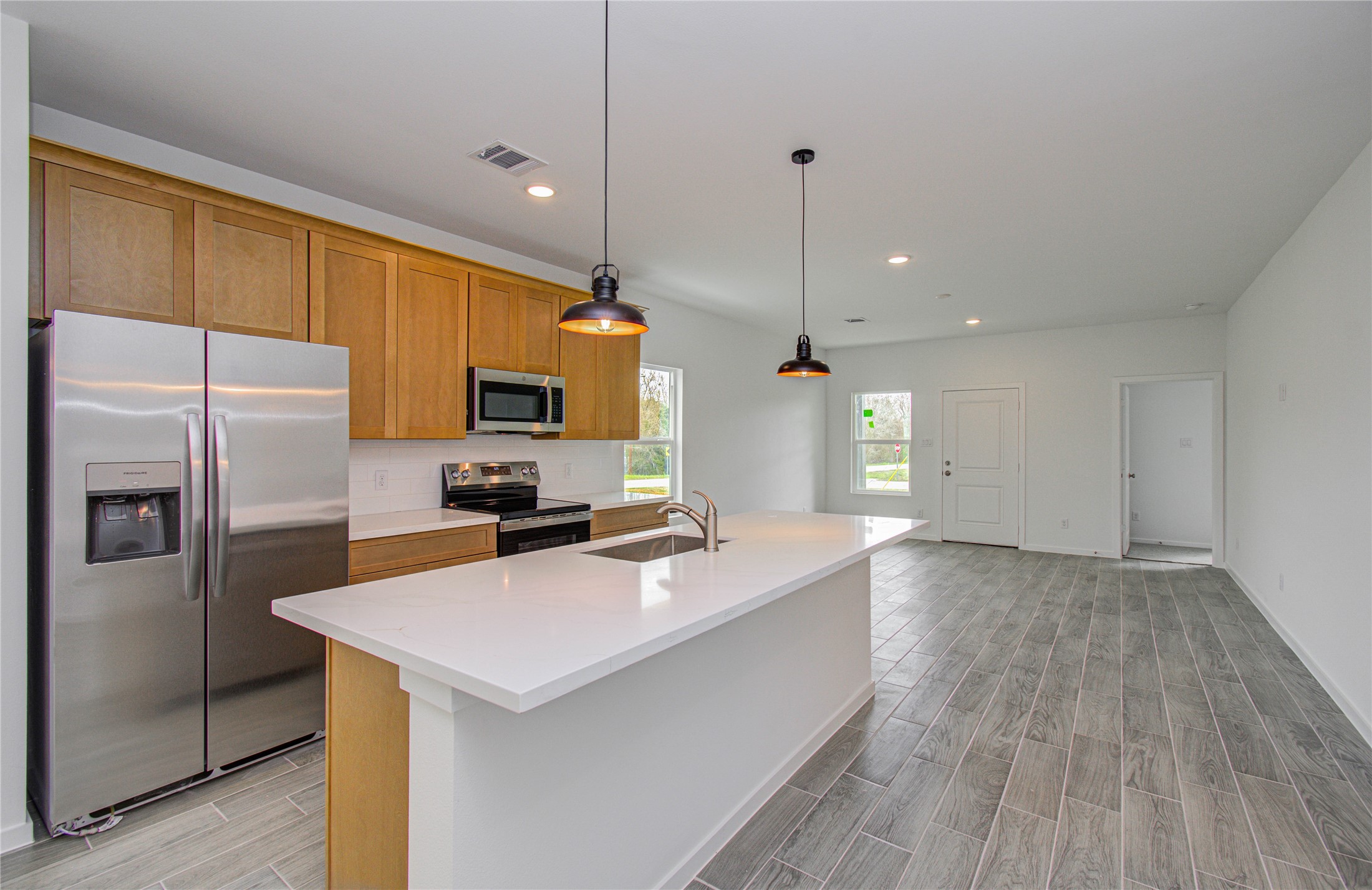 211 19th Hempstead, TX 77445 - Photo 11 of 21