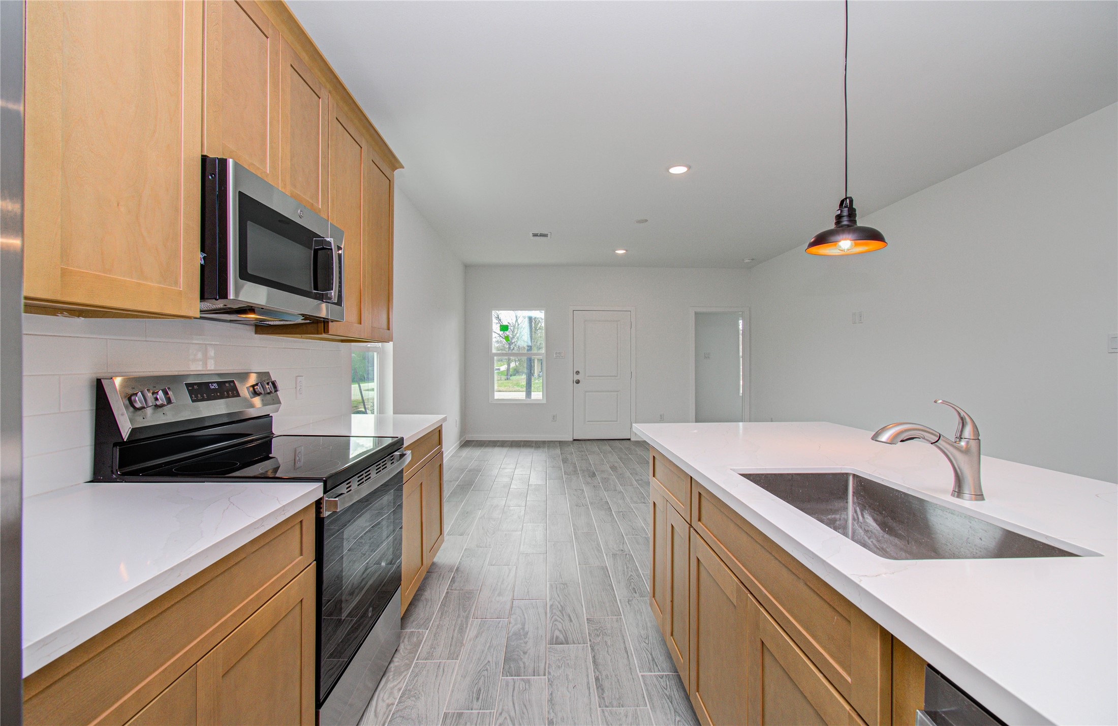 211 19th Hempstead, TX 77445 - Photo 12 of 21