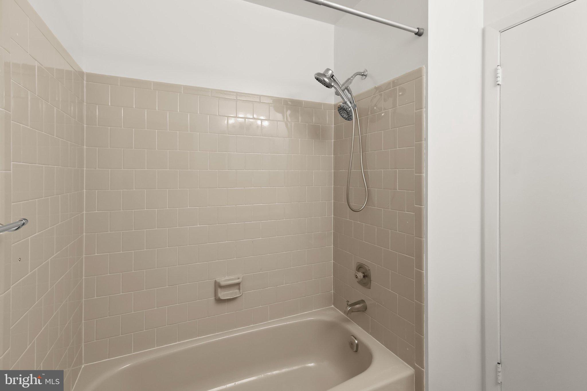 5773 Oakland Road Sykesville, MD 21784 - Photo 32 of 57 Hall Bath