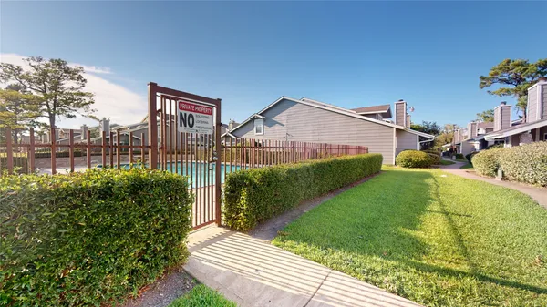 $1,488 | 12250 Copper Tree Pvt Lane, Houston, TX 77035