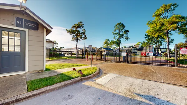 $1,488 | 12250 Copper Tree Pvt Lane, Houston, TX 77035