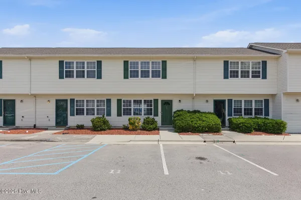 $1,350 | 11 Pirates Cove Drive, Swansboro, NC 28584