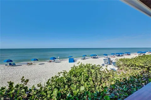 $2,685,000 | 716 Pitch Apple Lane, Naples, FL 34108