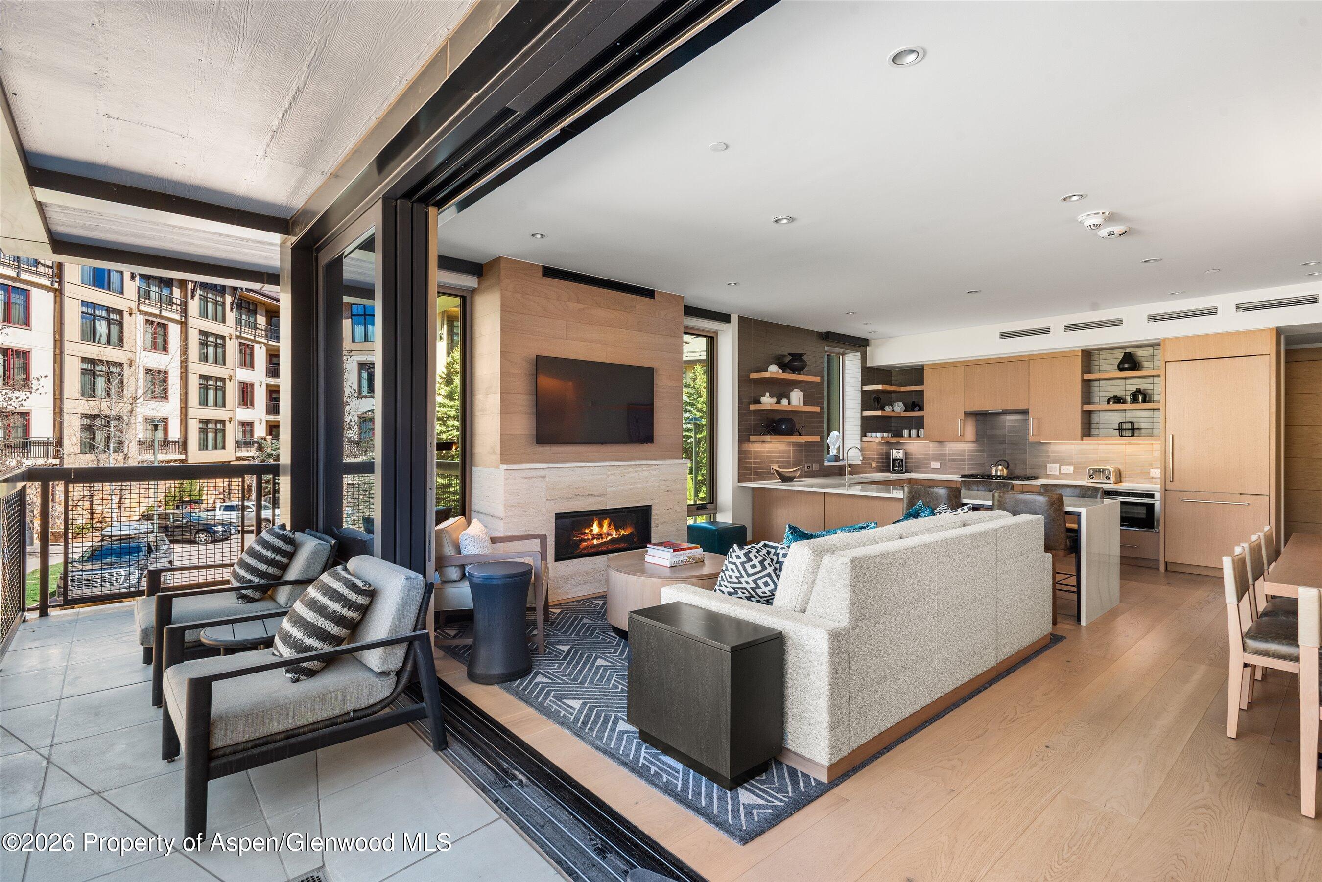 130 Wood Road, Unit 264 Snowmass Village, CO 81615 - Photo 4 of 20 Wrap-Around Bacony