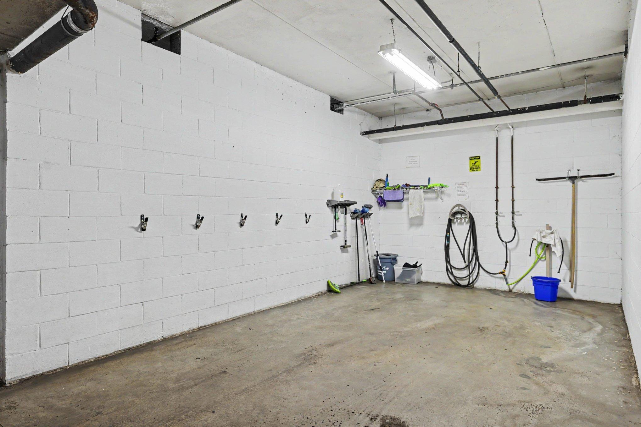 500 County B Road West, Unit 204 Roseville, MN 55113 - Photo 23 of 25 Gallery Image 23