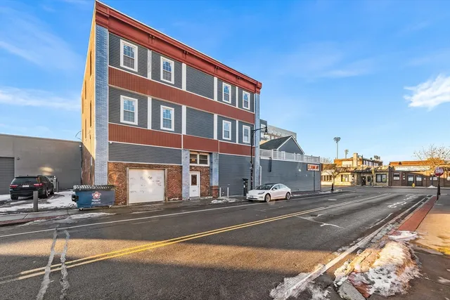 $3,000,000 | 64 Green Street, Worcester, MA 01604