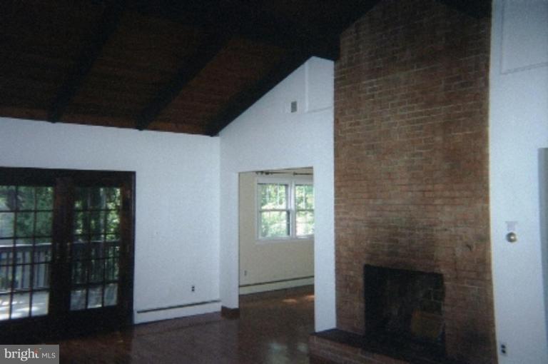15400 Old Marshall Hall Road Accokeek, MD 20607 - Photo 4 of 8 Living Room