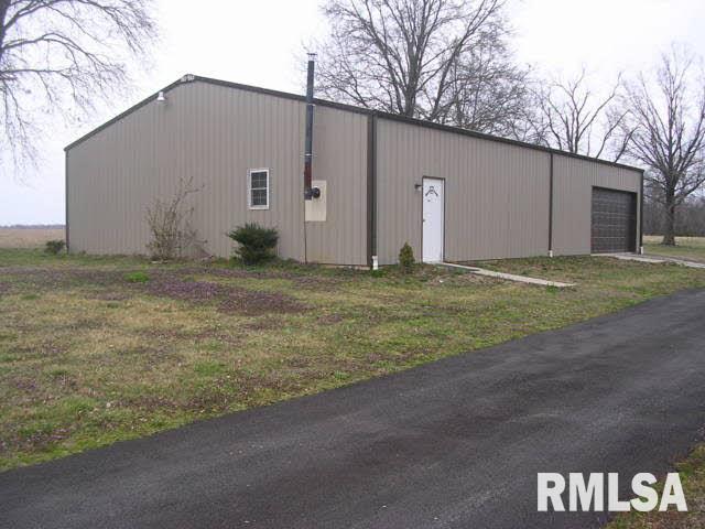 1029 Red Stripe Road Sandoval, IL 62882 - Photo 9 of 15
