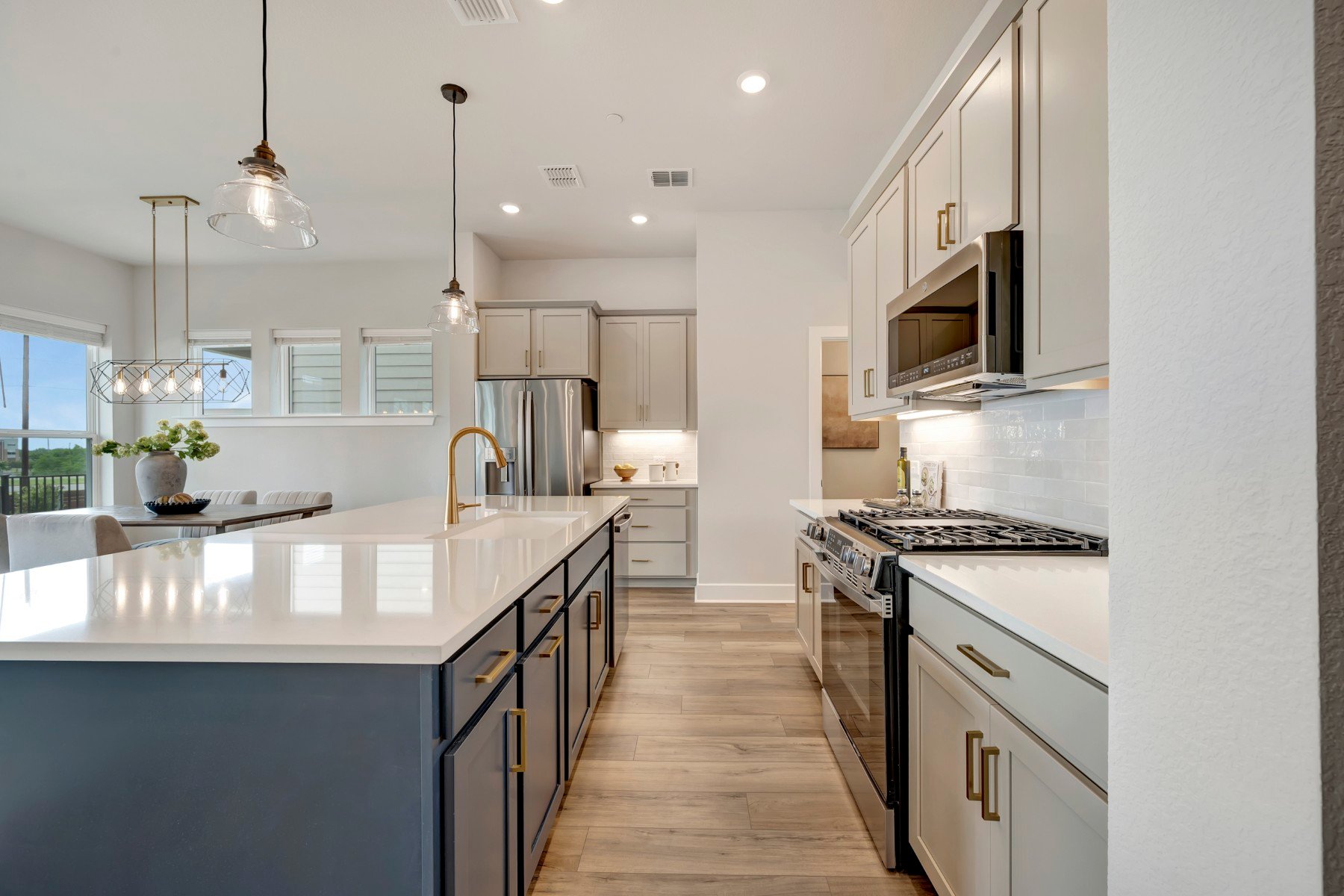 5606 Forks Road Austin, TX 78747 - Photo 6 of 18 Kitchen (Staged)