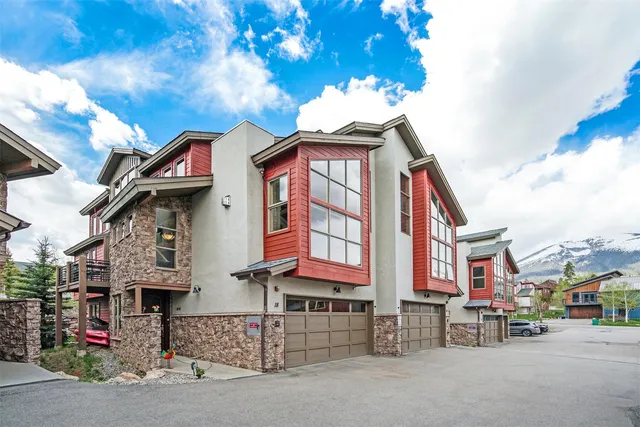 $1,225,000 | 18 Laredo Drive, Unit 18, Silverthorne, CO 80498