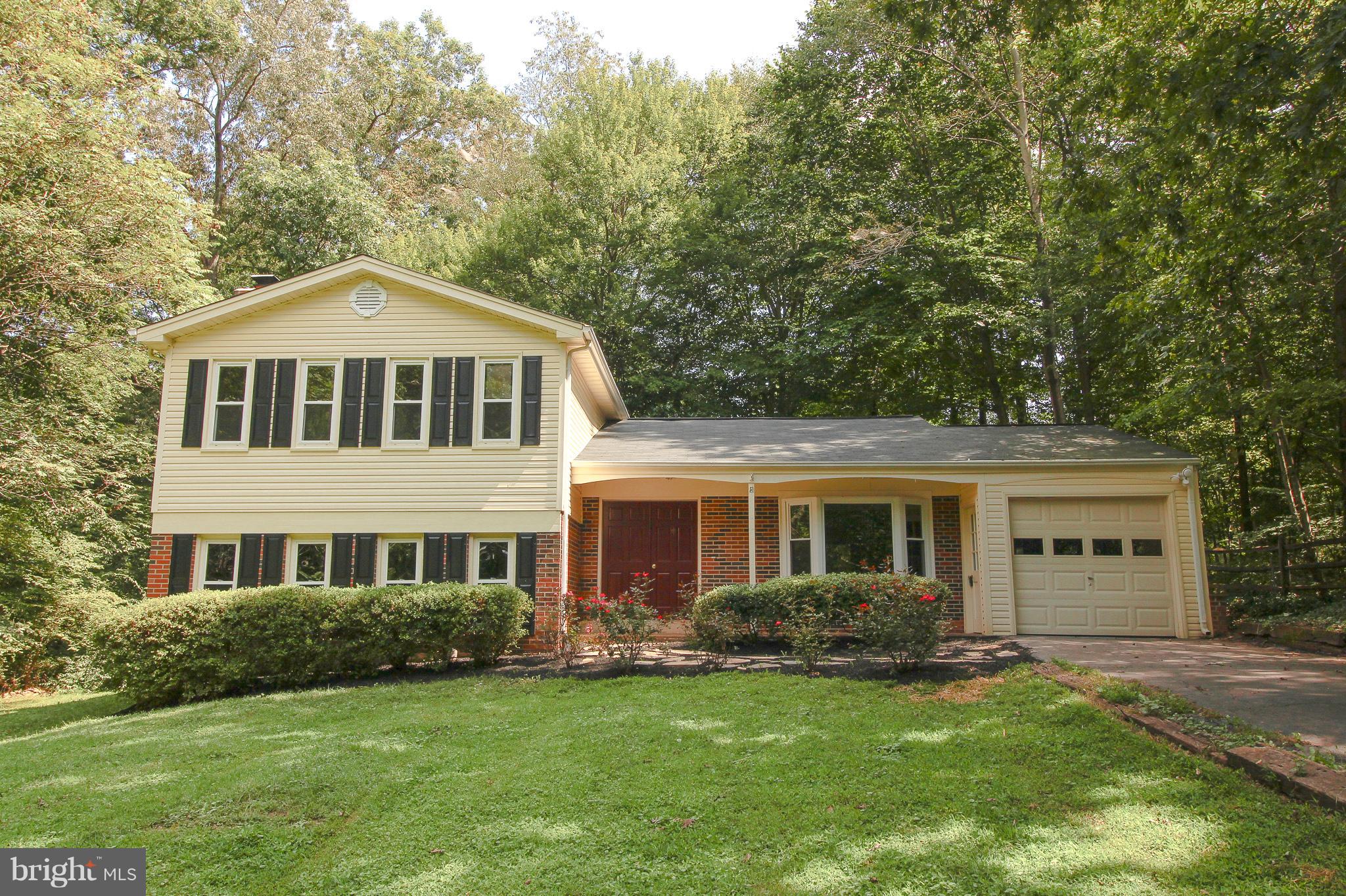 11913 Smithfield Road Manassas, VA 20112 - Photo 1 of 26 Welcome to 11913 Smithfield Rd