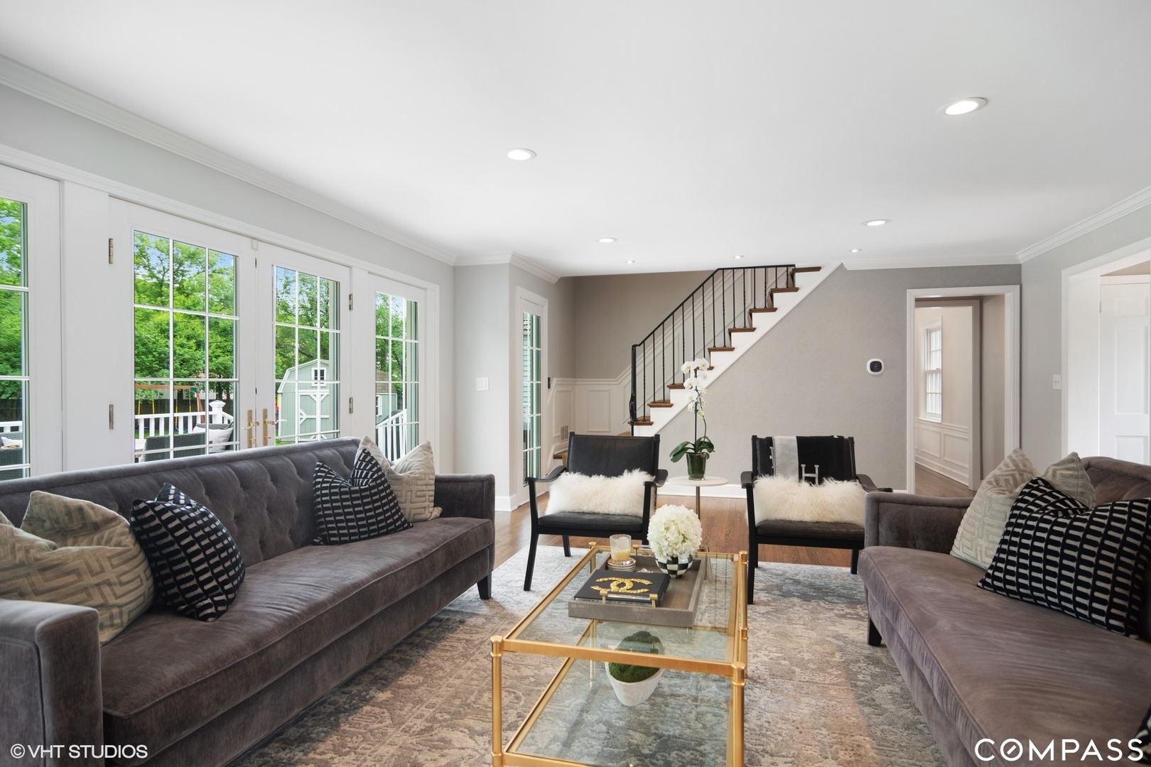 1030 Inverlieth Road Lake Forest, IL 60045 - Photo 4 of 30 a living room with furniture and a large window