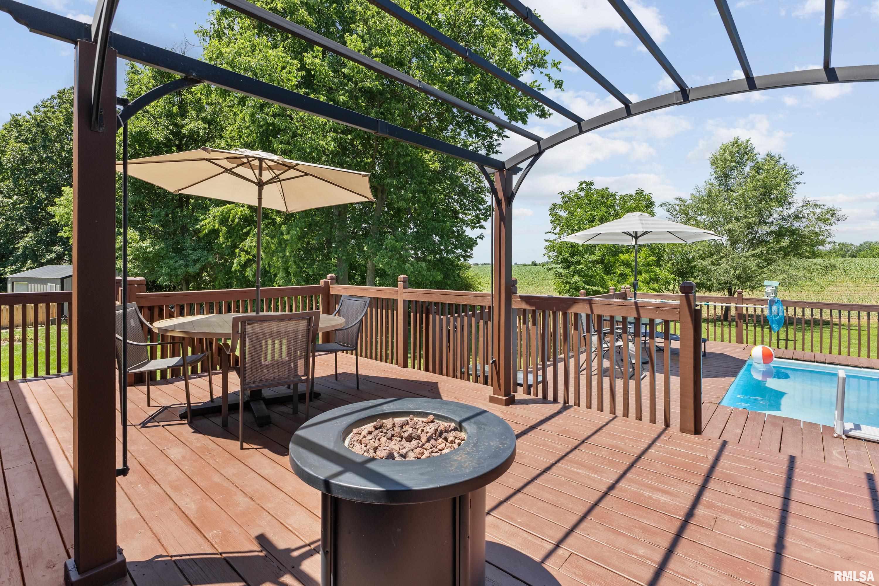 3311 North Tower Road Quincy, IL 62305 - Photo 5 of 38