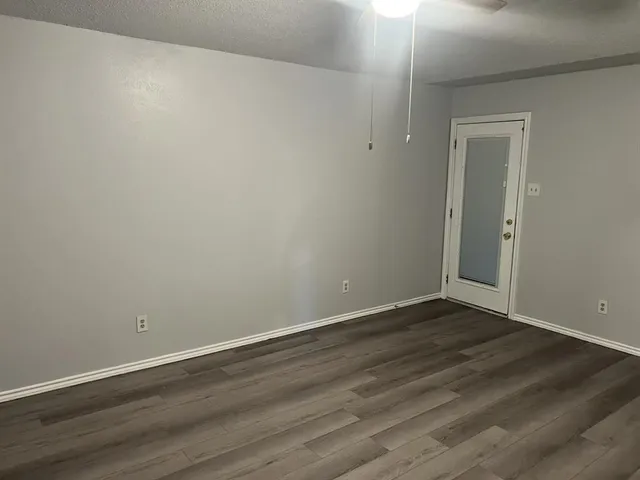 $2,400 | 2029 Springwood Place, Unit B, Carrollton, TX 75006