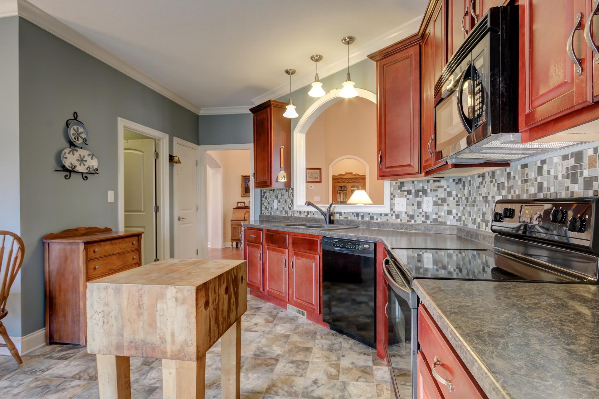 880 Iron Workers Road Clarksville, TN 37043 - Photo 12 of 30 Gallery Image 12