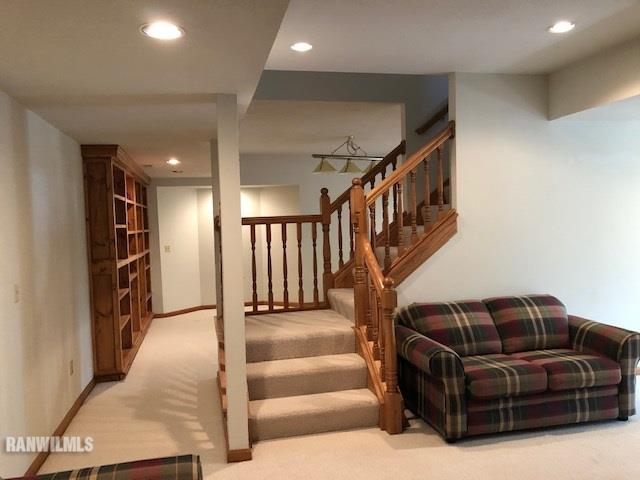 8 Heatherdowns Lane Galena, IL 61036 - Photo 17 of 39 a living room with furniture