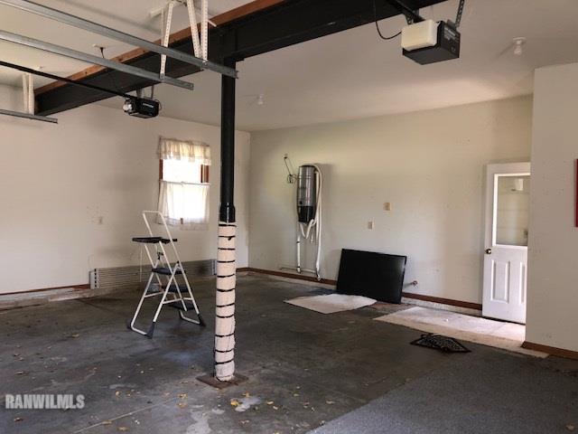 8 Heatherdowns Lane Galena, IL 61036 - Photo 33 of 39 a view of a room with gym equipment