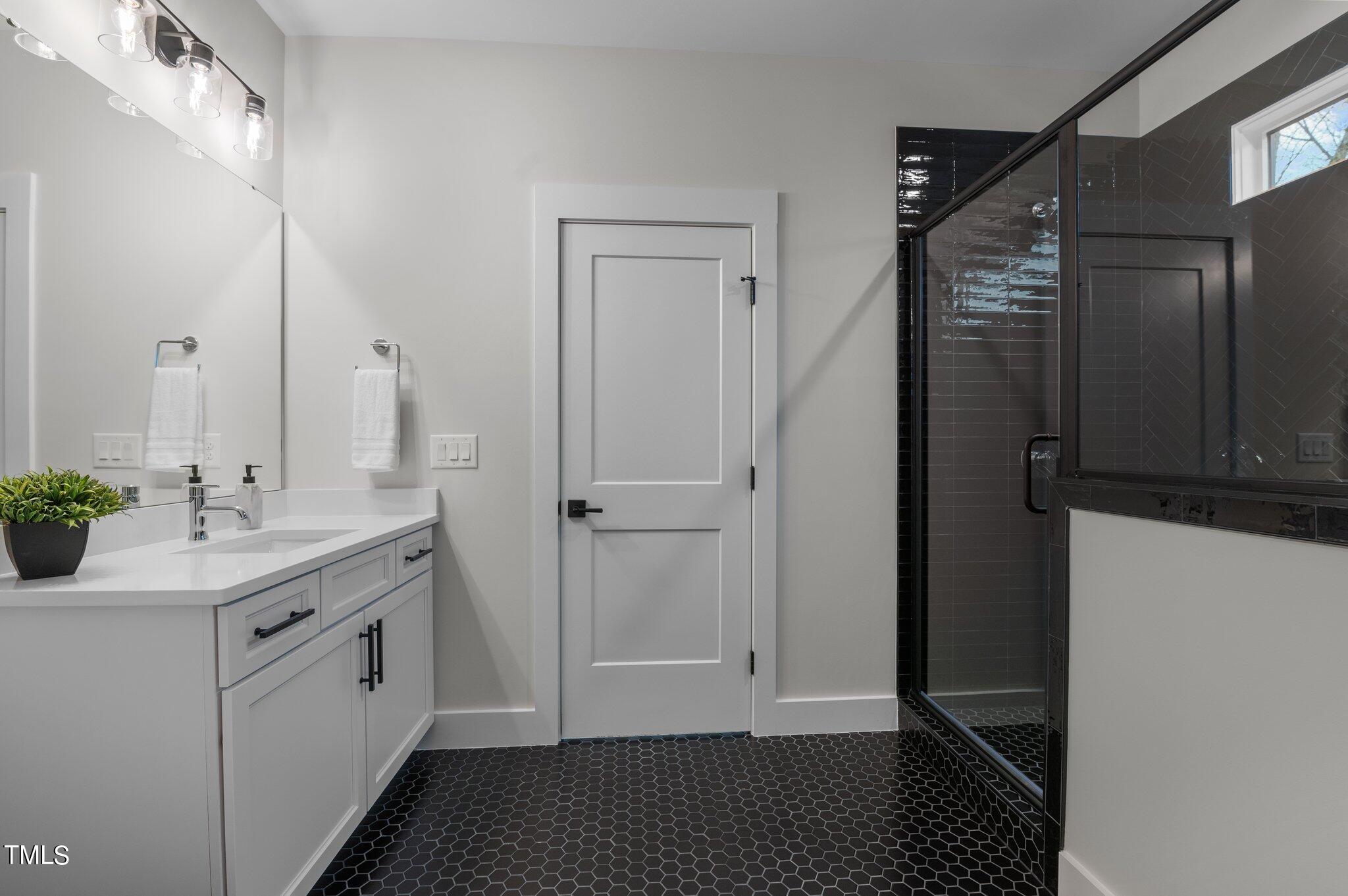 4505 Gates Street Raleigh, NC 27609 - Photo 33 of 56 83-web-or-mls-DSC_0406