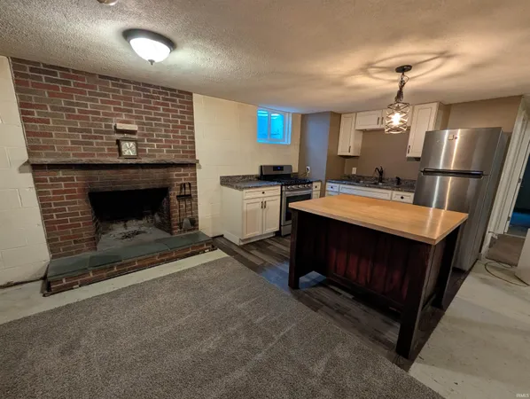 $279,900 | 19475 County Road 146, New Paris, IN 46553