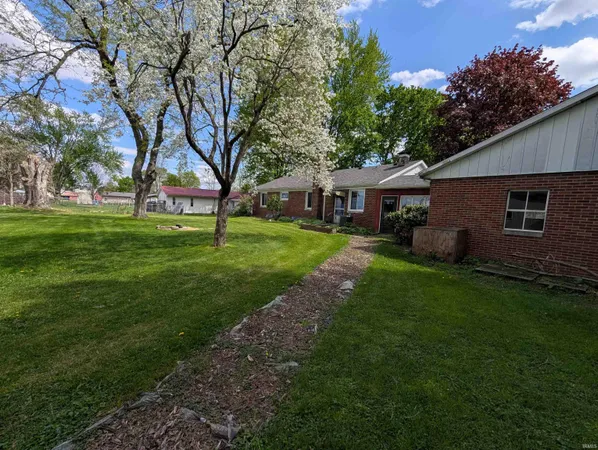 $279,900 | 19475 County Road 146, New Paris, IN 46553