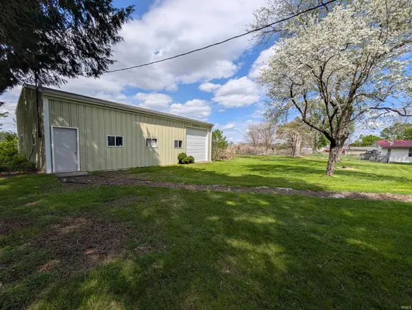 $279,900 | 19475 County Road 146, New Paris, IN 46553