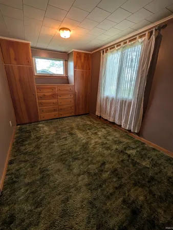 $279,900 | 19475 County Road 146, New Paris, IN 46553