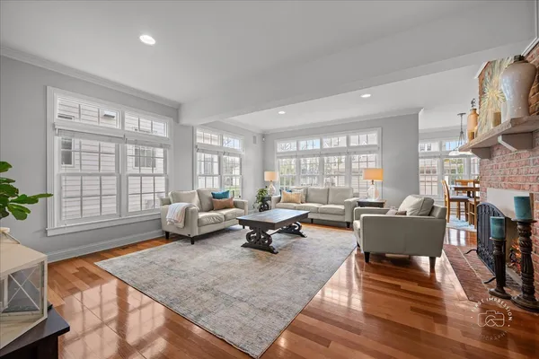 $1,675,000 | 427 South Sleight Street, Naperville, IL 60540