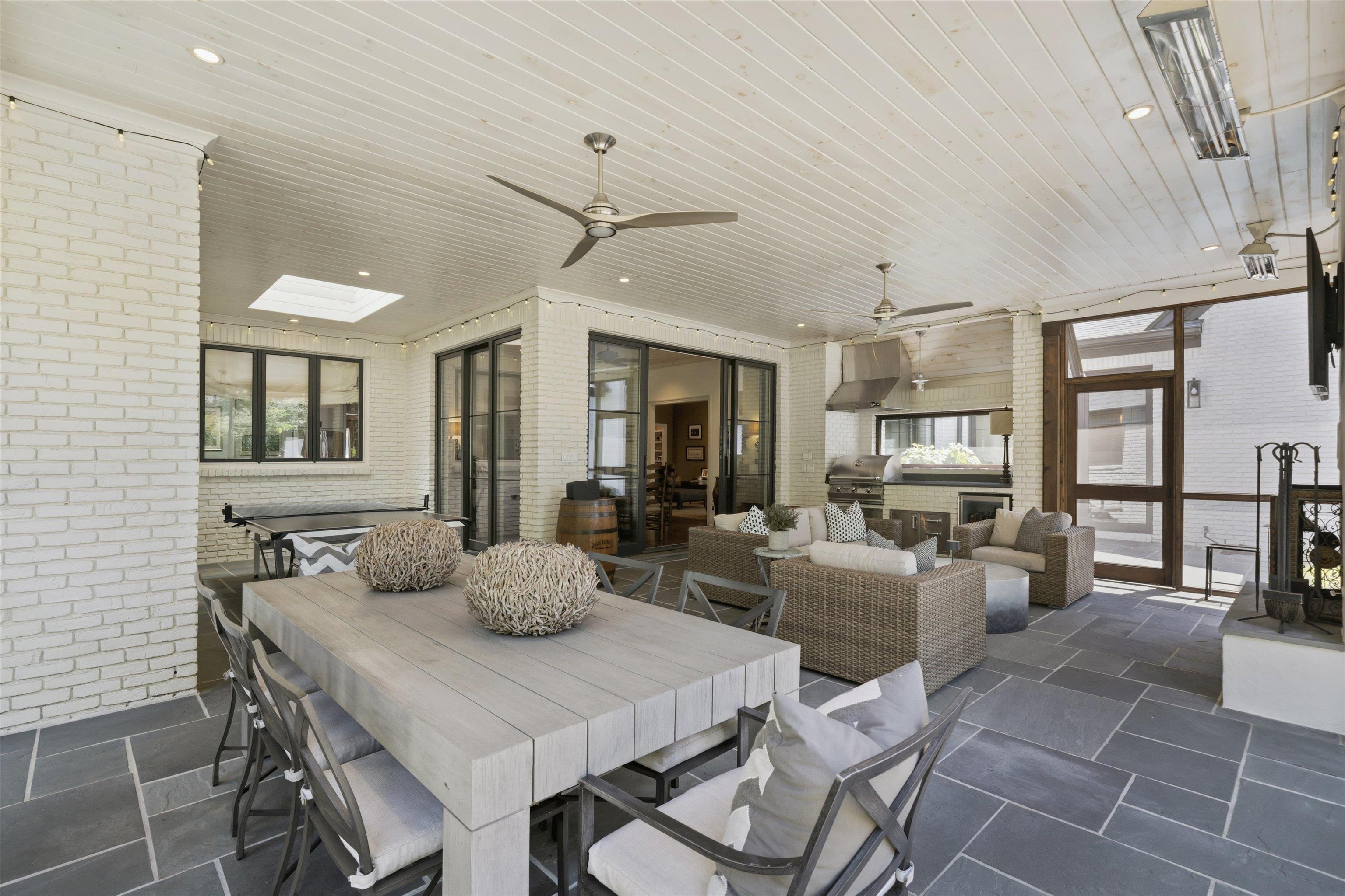 4710 Gwynne Road Memphis, TN 38117 - Photo 17 of 40 a view of a dining room with furniture