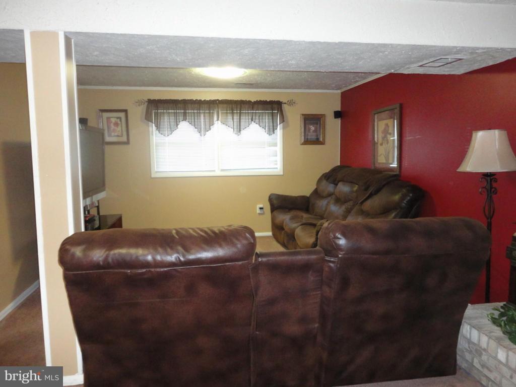 112 Strongwood Road Owings Mills, MD 21117 - Photo 22 of 30 Family Room
