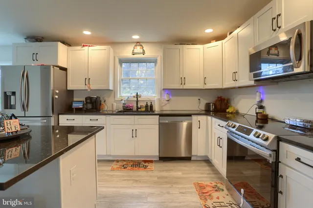 $370,000 | 405 Small Valley Road, Halifax, PA 17032