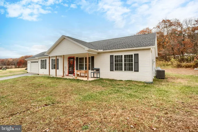 $370,000 | 405 Small Valley Road, Halifax, PA 17032