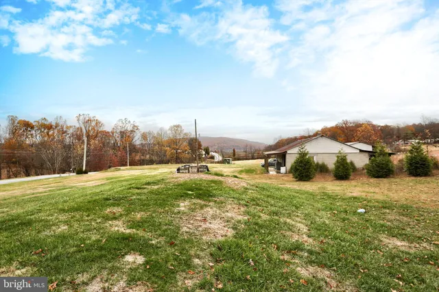 $370,000 | 405 Small Valley Road, Halifax, PA 17032