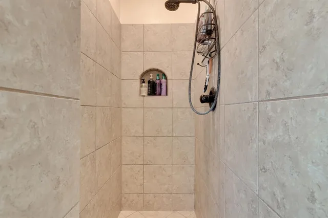 $400,000 | 402 Belmont Drive, Midlothian, TX 76065