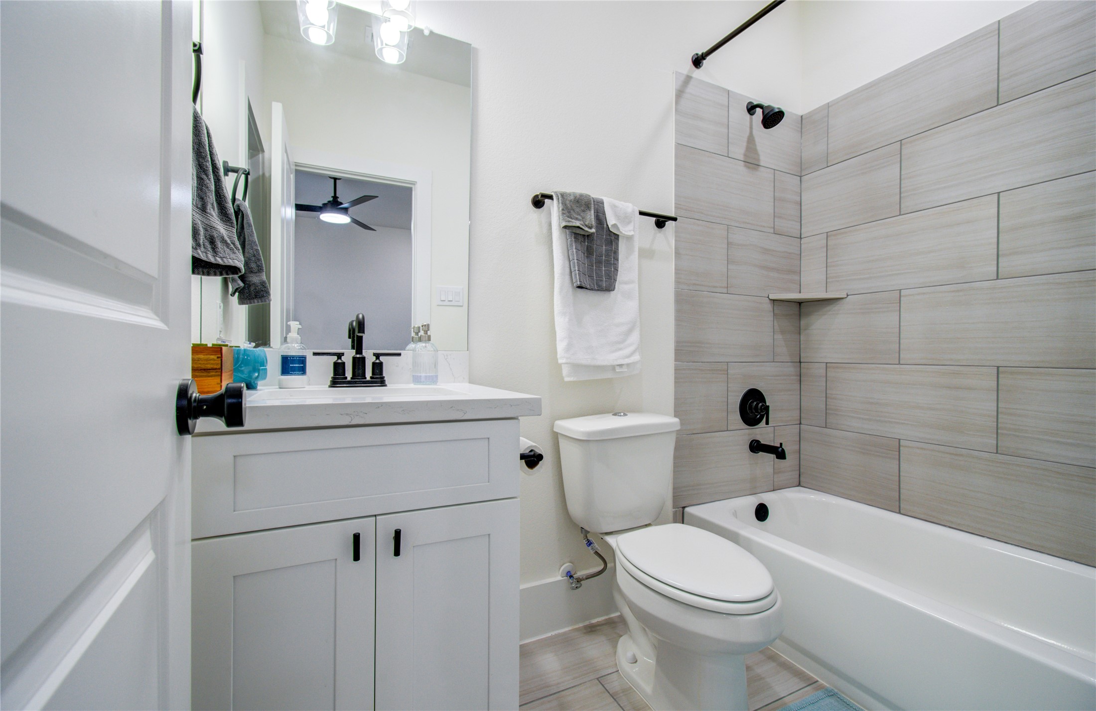 901 Lehman Street, Unit A Houston, TX 77018 - Photo 6 of 33