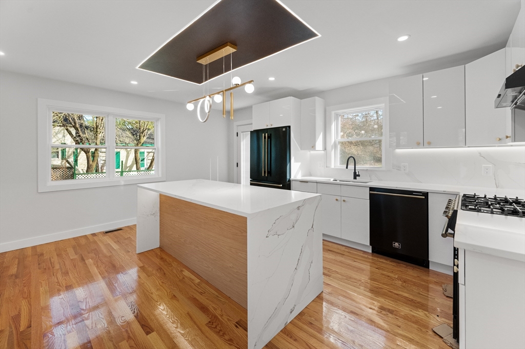24 Rigby Street Clinton, MA 01510 - Photo 5 of 28 Gallery Image 5
