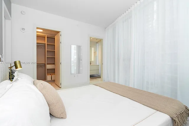 $6,950,000 | 300 Biscayne Blvd Way, Unit 1901, Miami, FL 33131