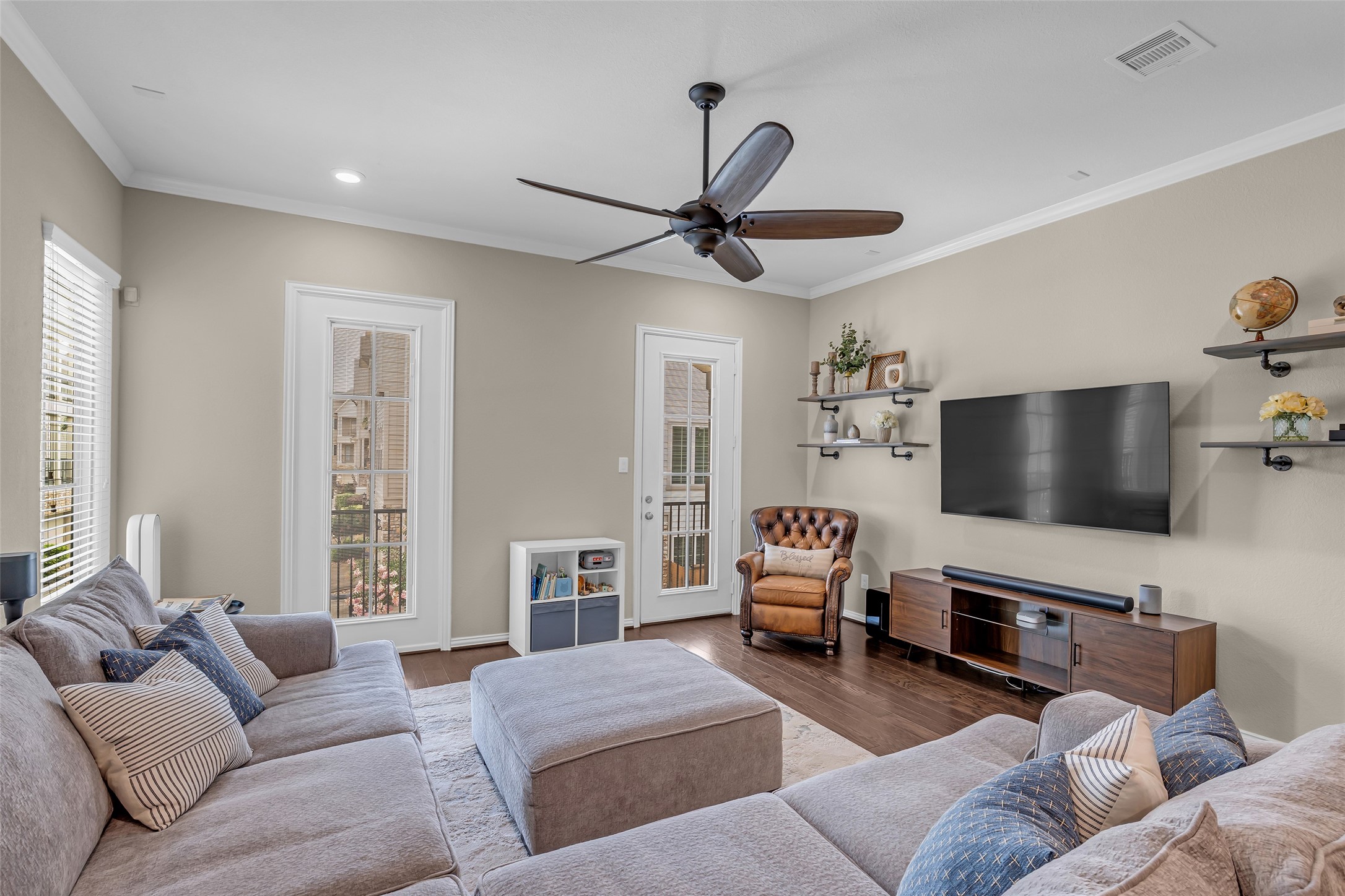 8905 Wind Springs Drive Houston, TX 77080 - Photo 7 of 25