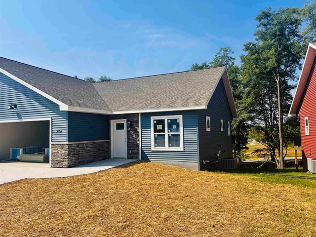 $379,000 | 1059 Armida, Reedsburg, WI 53959