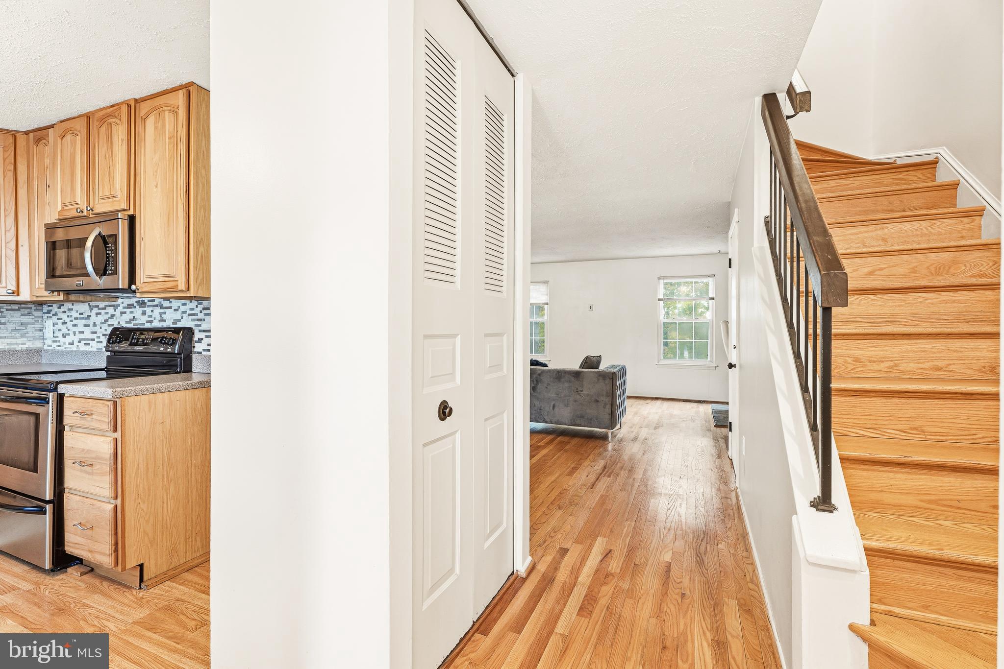 8475 Snowden Oaks Place Laurel, MD 20708 - Photo 5 of 40 Gallery Image 5