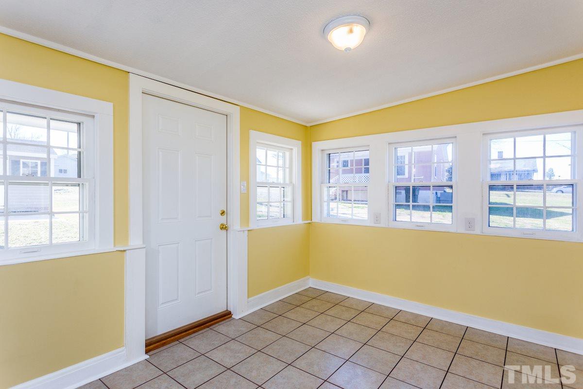 161 Prospect Avenue Raleigh, NC 27603 - Photo 12 of 24 a view of an empty room with window